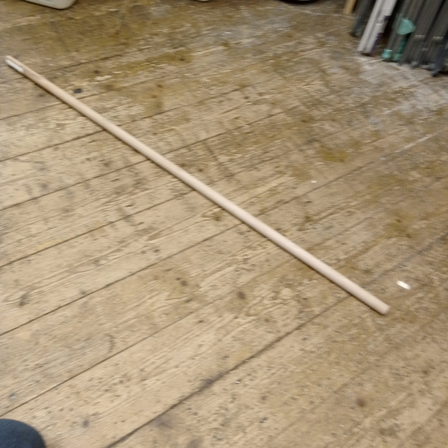 Wilsons Wooden Broom Handle 1200x24mm 48"