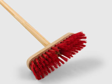 PVC Deck Scrubber & Handle 48in Red VR18FB48