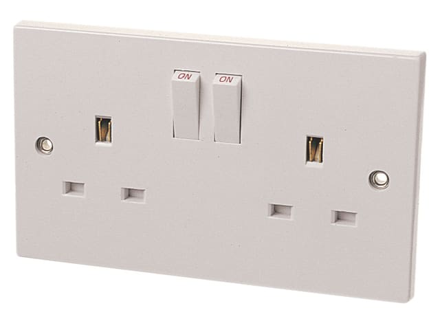 Lyvia 2 Gang Switch Socket 13 Amp 4409NB